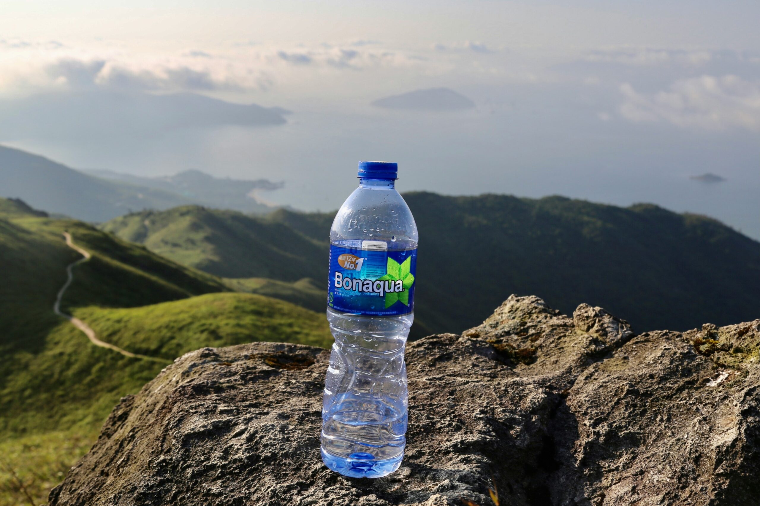 gamer drinking water
