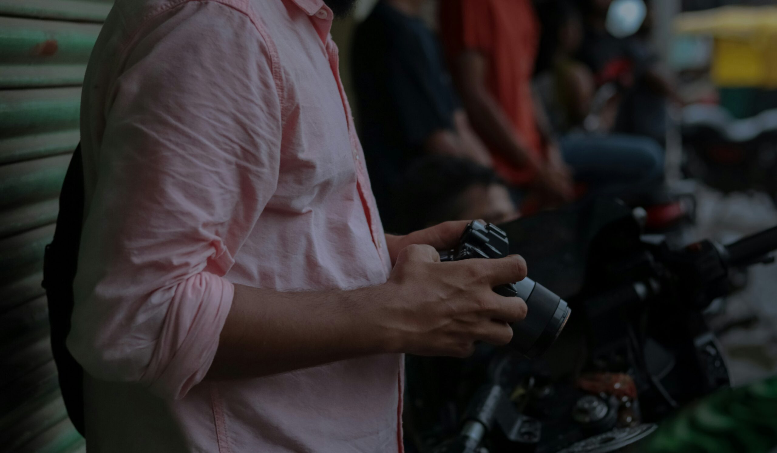 Picture of gamers enjoying portable snack packs during gameplay